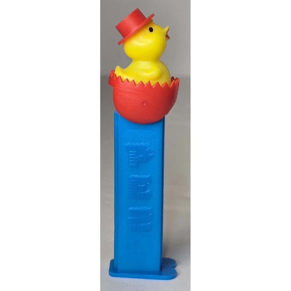 VINTAGE PEZ BABY CHICK CRACKED EGG RED TOP HAT DISPENSER W/ FEET COLLECTIBLE EUC